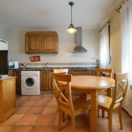 With One Bedroom In With Wifi Gúdar